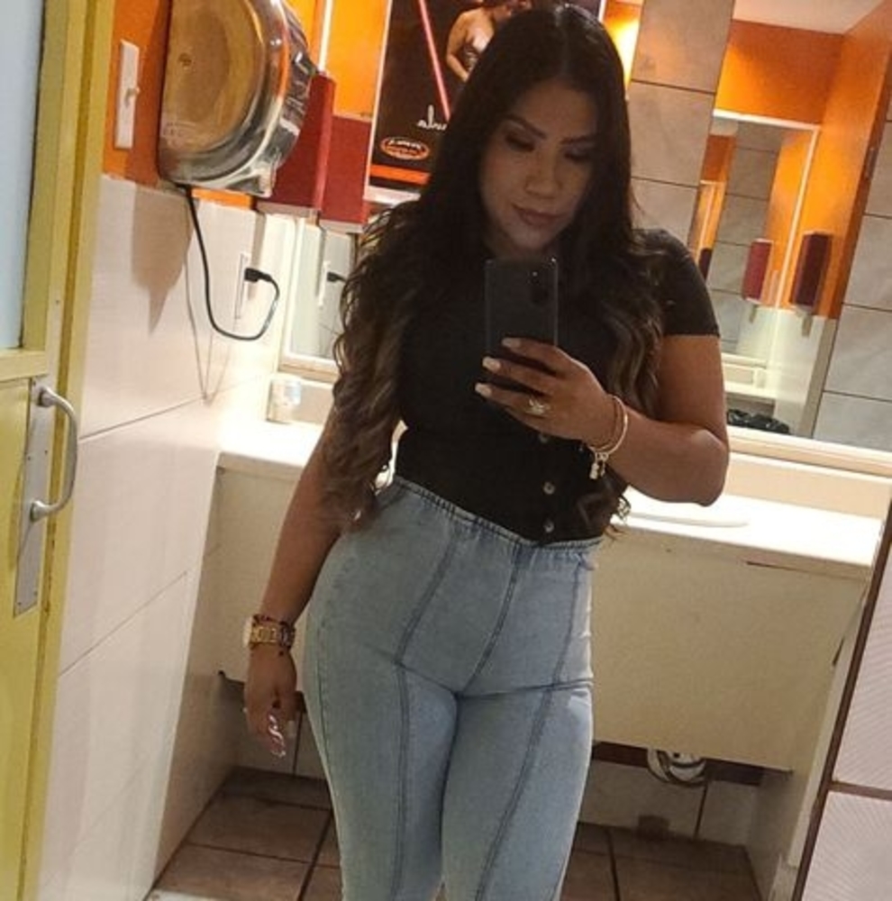 Meet your Posher, Lorena